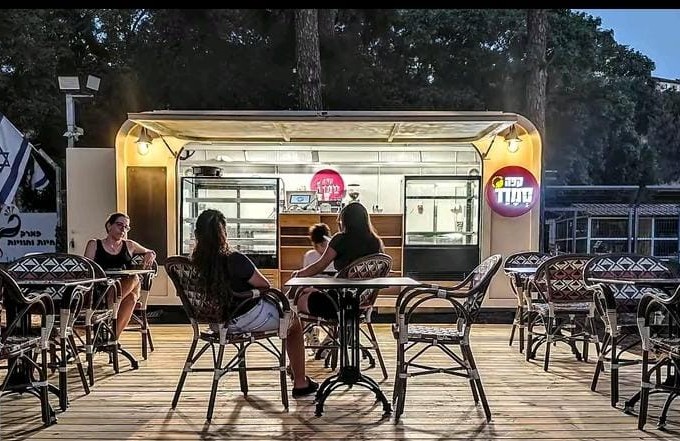 ציוד מטבח בפודטראק